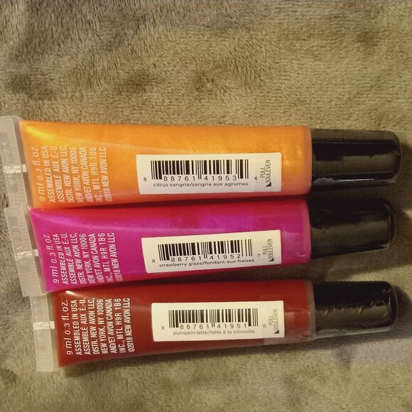 AVON CRAVE LIP GLOSS - Picture 3 of 7